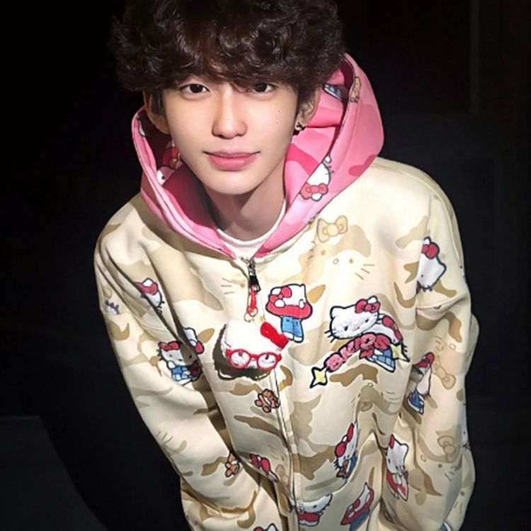 Street Fashion Hoodie - Ins New Hello Kitty Bapes Camouflage