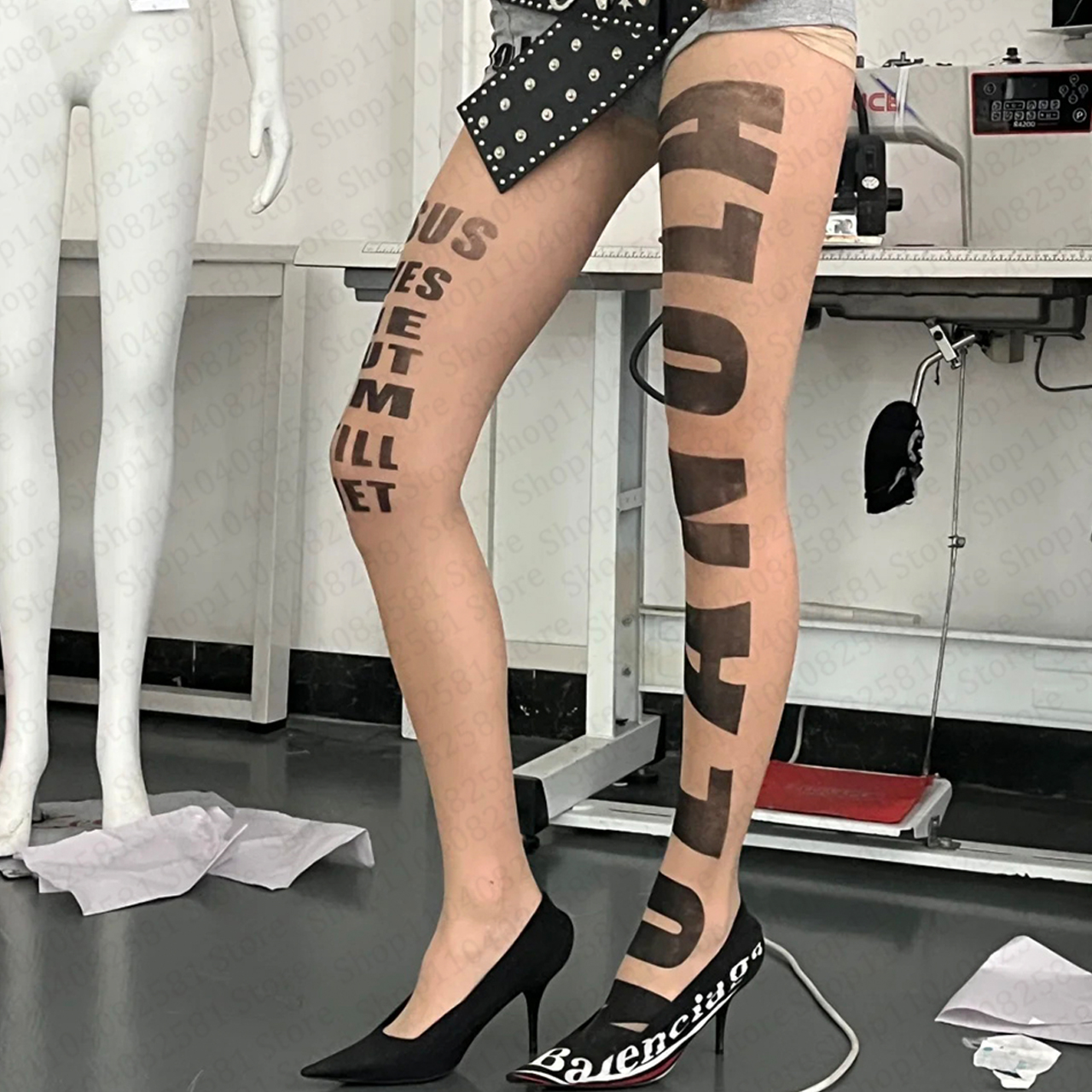 Gothic letter printed pantyhos - Street Fashion Graffiti 评论和价格